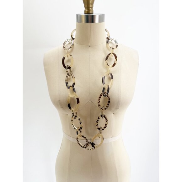 Animal Print Lightweight Jungle Resin Link Necklace - Picture 4 of 4